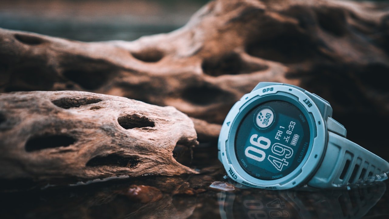 Why You Need a Magnetic GPS Tracker?